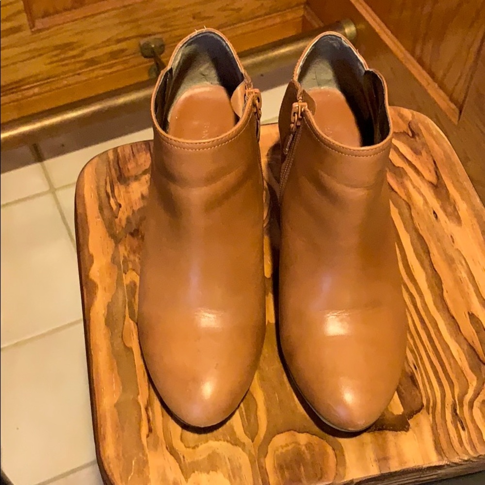 Banana Republic shoes